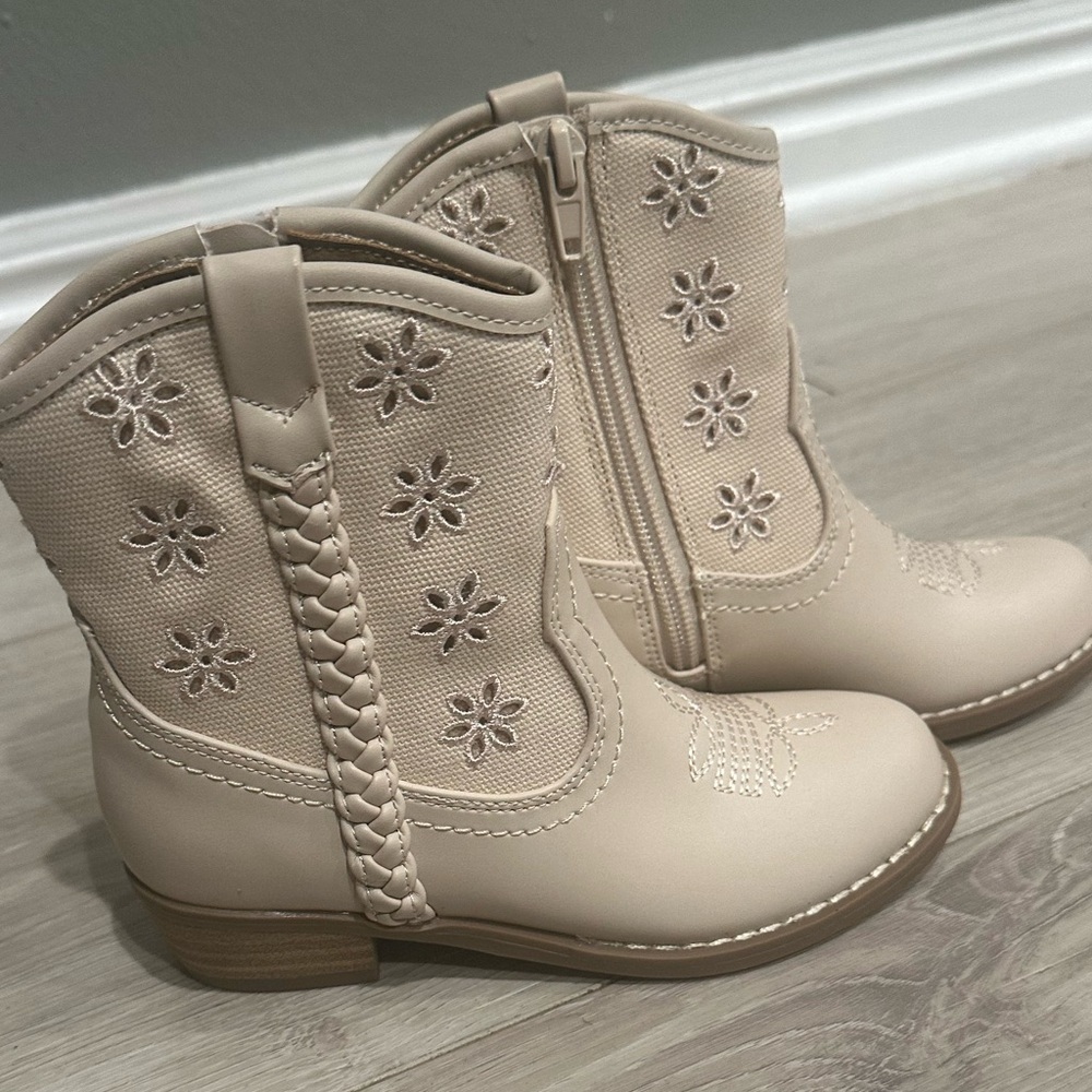 Dolce Vita Toddler Girl Cream Cowboy Boots Size 11